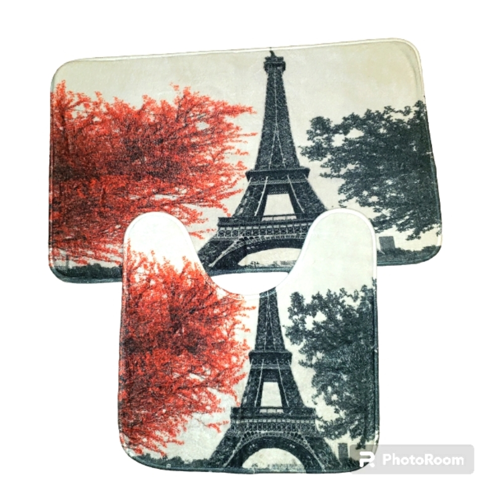 NWOT Paris Themed Bathroom Rug Set